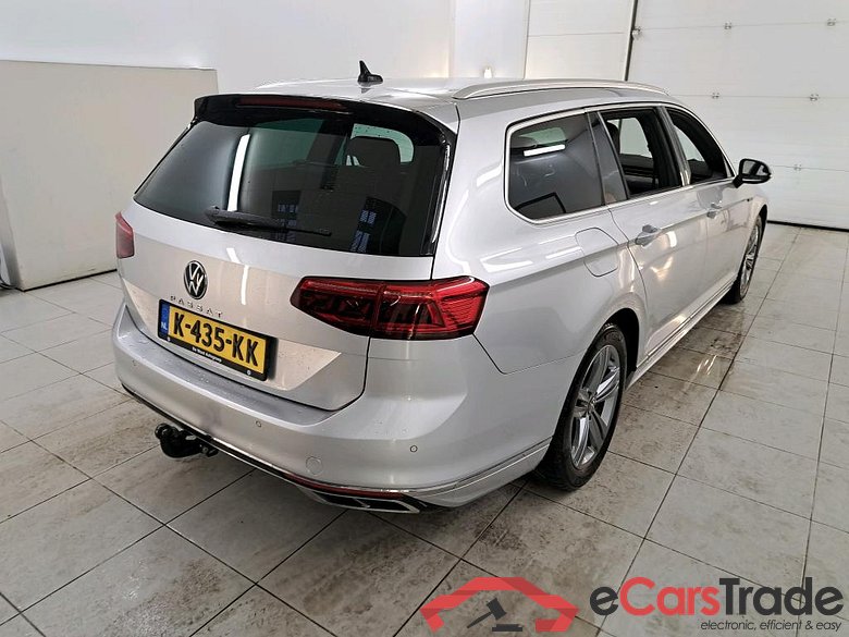 Volkswagen Passat Variant 2.0 TDI 140kW 7-DSG R-Line Business+ 5d #2