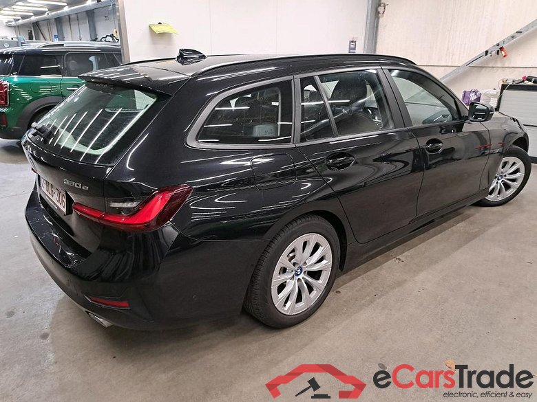 BMW - BMW 3 TOURING 320e 204PK Business Edition With Vernasca Heated Sport Seats & Driving Assistant Pack & Active Cruise Control  * HYBRID ** #2