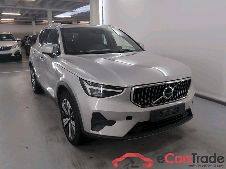 VOLVO XC40 1.5 T4 PHEV CORE DCT #2