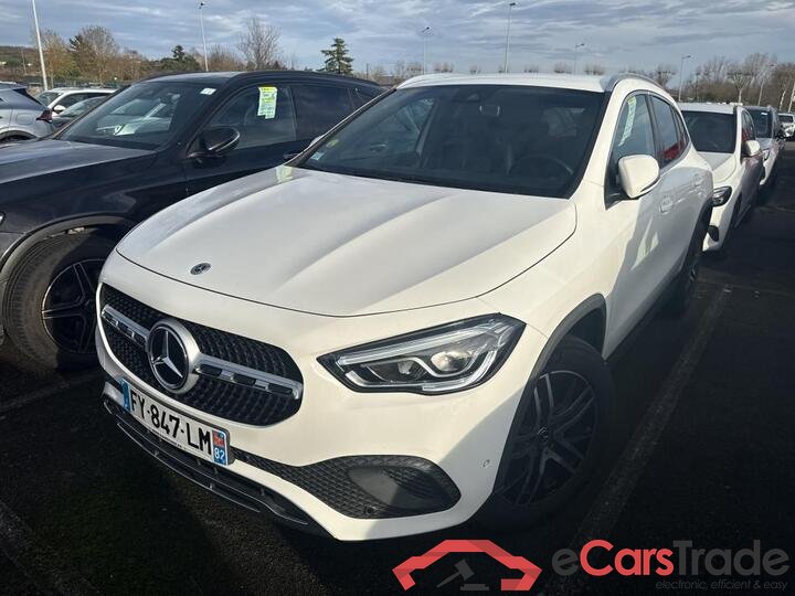 Mercedes GLA 200d Aut. LED-Xenon Widescreen Navi 1/2 Sport-Leather KeylessGo Camera Klima PDC ... #1