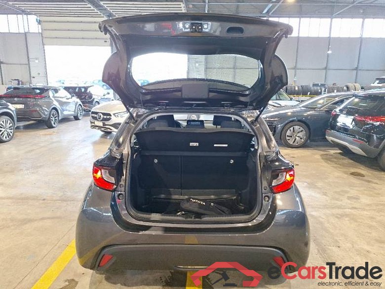 TOYOTA YARIS / 2020 / 5P / BERLINA HYBRID BUSINESS MY20 #5