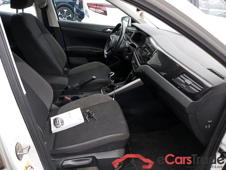 VOLKSWAGEN Polo / 2021 / 5P / berlina con portón Life 1.0 TSI 70kW (95CV) #6