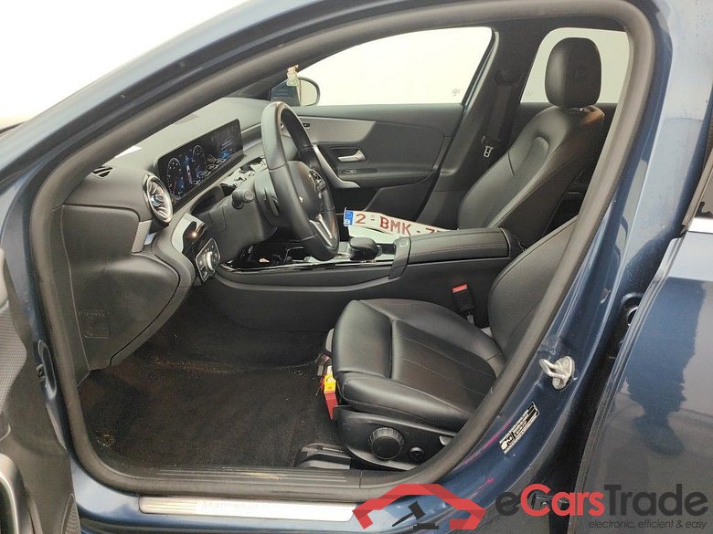 Mercedes-Benz A-Klasse A 180 Business Solution Aut. 5d #3