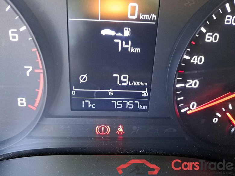 KIA Stonic / 2017 / 5P / todoterreno 1.0 T-GDi 74kW (100CV) Drive (CX) #5