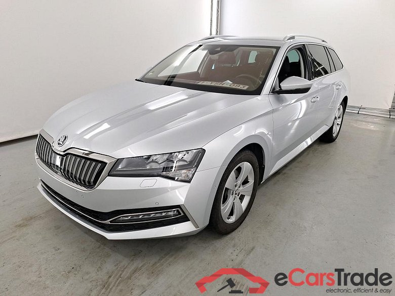 SKODA SUPERB COMBI - 2019 1.4 TSI PHEV Style DSG #1