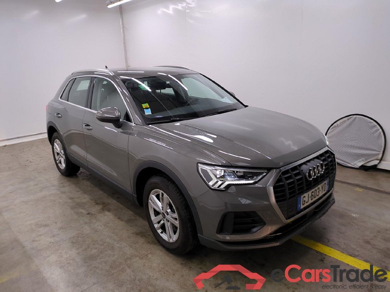 AUDI Q3 / 2018 / 5P / SUV 45 TFSI E 245 S TRONIC BUSINESS LINE #4