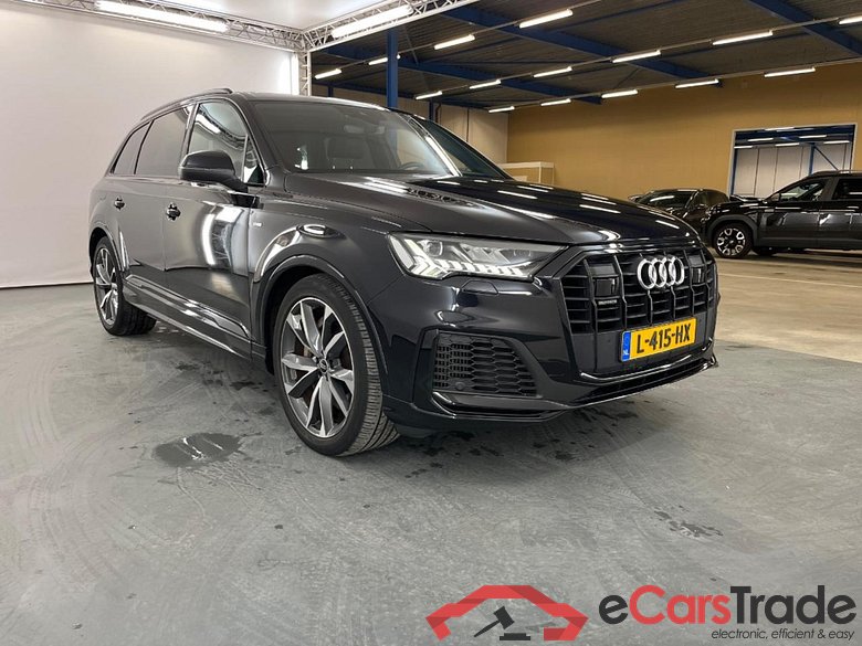 AUDI Q7 55 TFSI e quattro Pro Line S #2