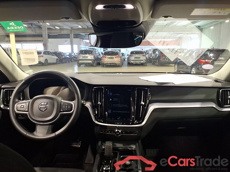 VOLVO V60 - 2018 2.0 B3 MHE Momentum Pro Geartronic #6