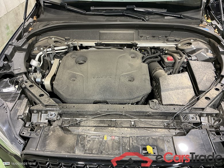 VOLVO XC60 2.0 B4 D MHEV PLUS DARK AUTO #6