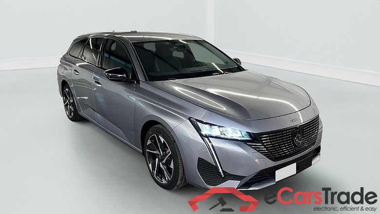 Peugeot 308 SW Hybrid 145 e-DCS6 Allure #1
