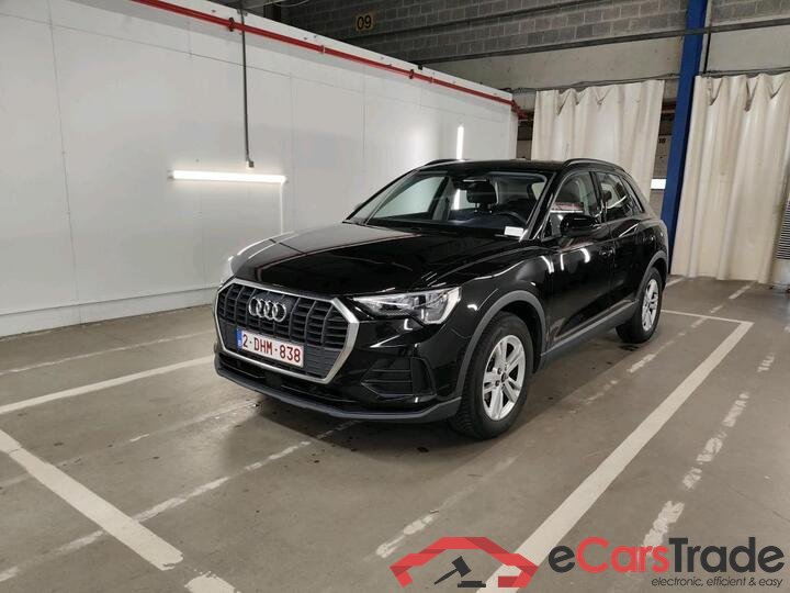Audi Q3 Q3 35 TFSI S tronic Bus. Ed. Attraction 110kW/150pk  5D/P Auto-7 (4 seizoenen Banden) - CO2 indicatief #1