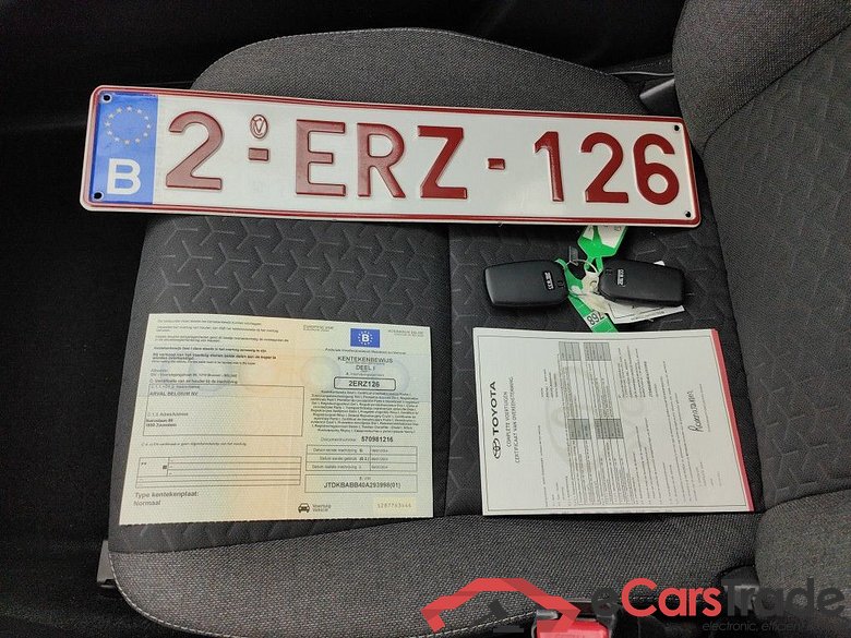 Toyota Yaris Cross 1.5 VVT-ie Hybrid Dynamic Plus CVT 5d #4