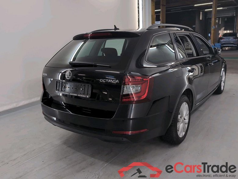 SKODA OCTAVIA COMBI DIESEL - 2017 1.6 CR TDi Ambition #4