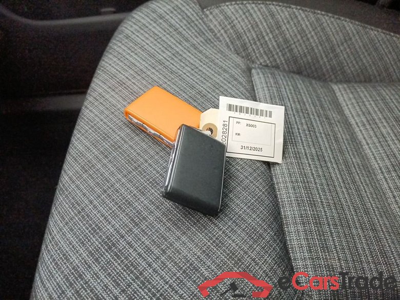 VOLVO XC60 DIESEL - 2021 2.0 B4 MHEV Core 5d #4