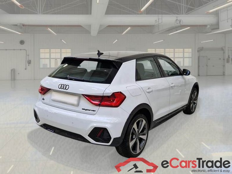 AUDI A1 CITYCARVER / 2018 / 5P / BERLINA 35 TSI CITYCARVER IDENTITY CONTRAST #2