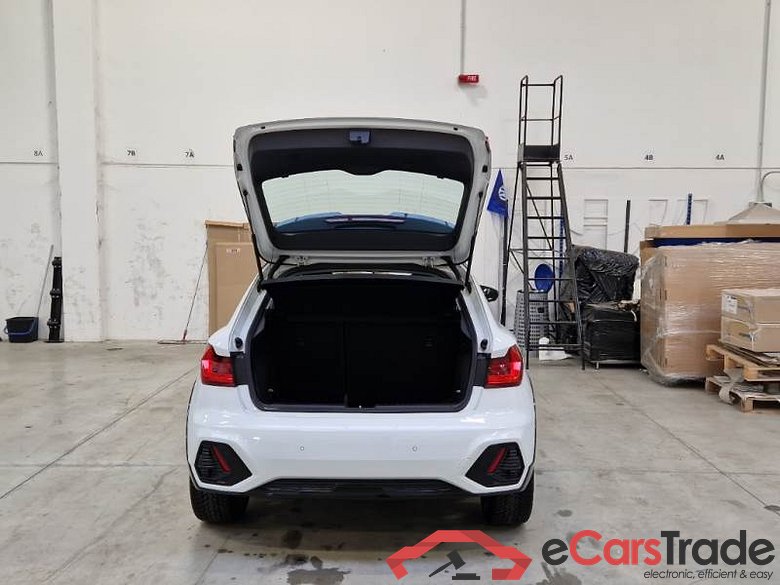 AUDI A1 CITYCARVER / 2018 / 5P / BERLINA 35 TSI CITYCARVER IDENTITY CONTRAST #5