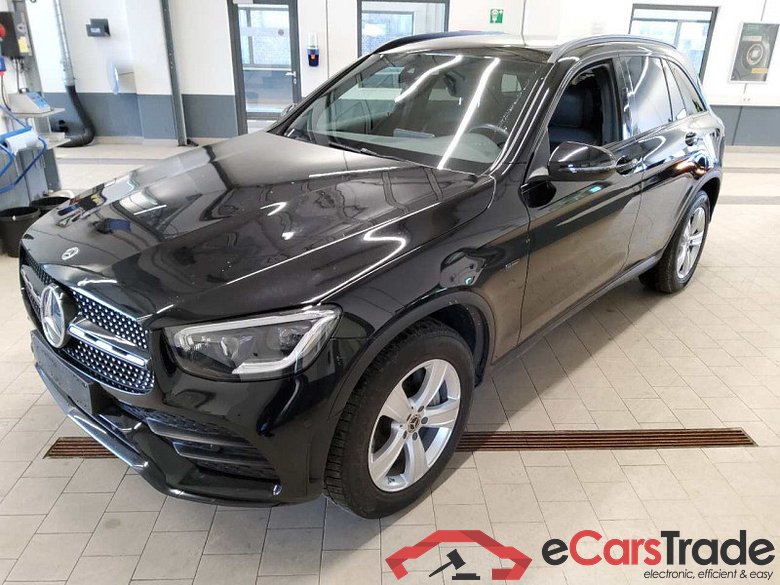 Mercedes-Benz GLC (BM 253)(06.2015->) DE - SUV5 GLC 300 de EU6d, de AMG Line 4Matic (EURO 6d), (Facelift) 2020 - 2022 #1