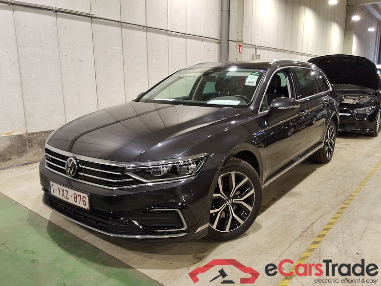 VOLKSWAGEN PASSAT VARIANT 1.4 TSI MSQ VARIANT GTE BUSINESS #1