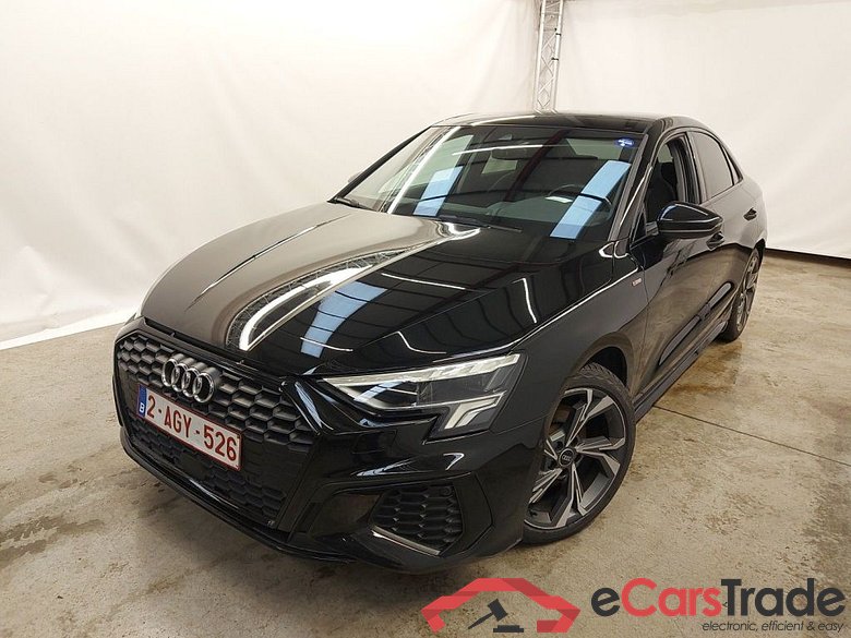 Audi A3 Berline 1.0 TFSi 30 81kW S tronic S line Bus. Ed 4d