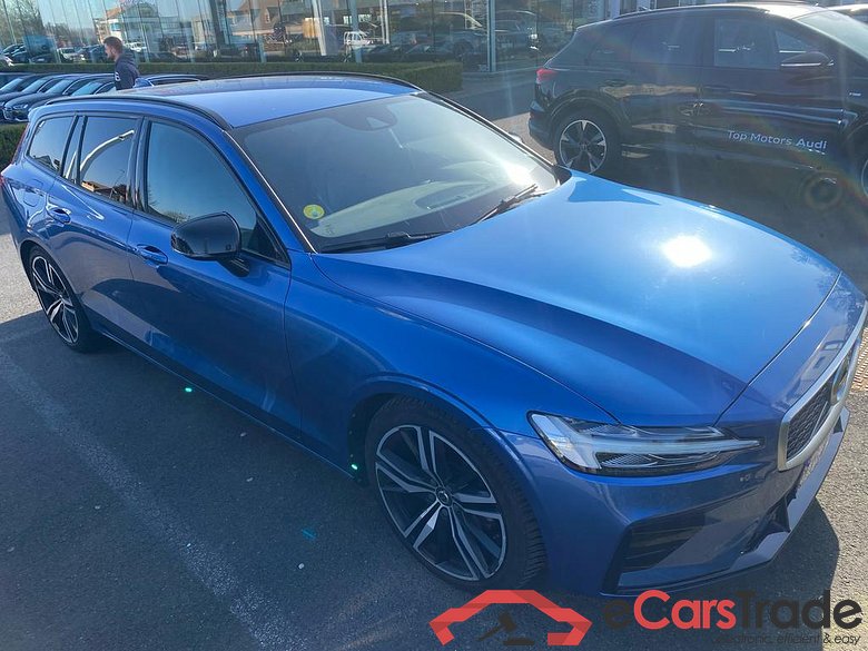 VOLVO V60 2.0 D3 R-Design Geartronic #2