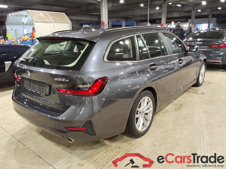 BMW 3 SERIES TOURING 2.0 330E (215KW) TOURING #4
