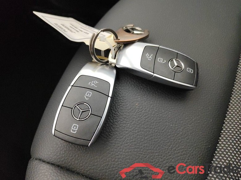 Mercedes-Benz EQA EQA 250+ Business Line 5d #4