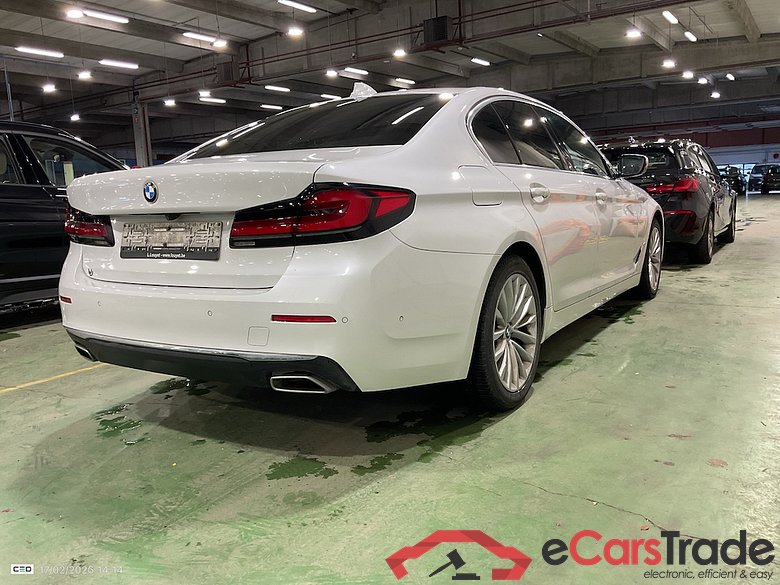 BMW 5 - 2020 520iA MHEV #4