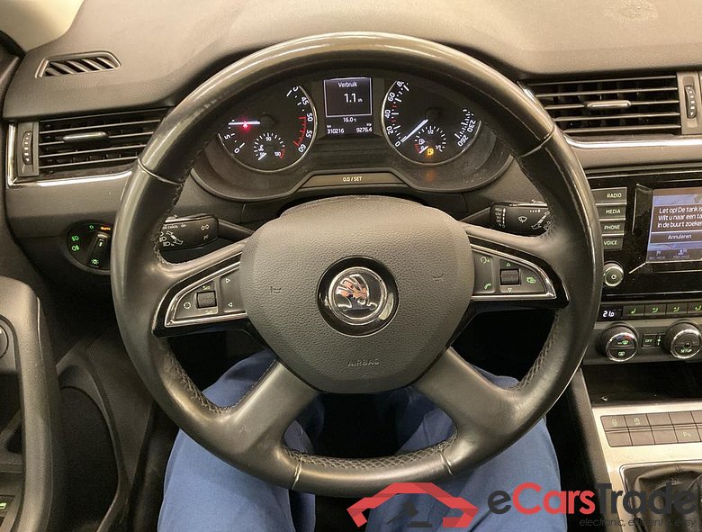 SKODA Octavia Combi Octavia Wagon Ambition 1,6 TDI 77 kW 5-speed mech. #5