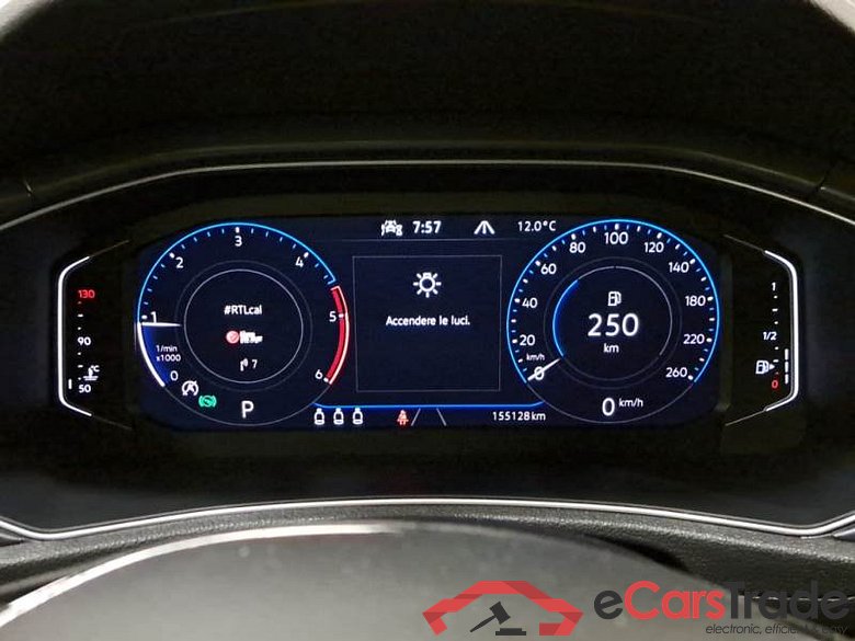 VOLKSWAGEN T-ROC / 2017 / 5P / SUV 2.0 TDI SCR ADVANCED DSG 4MOTION #4