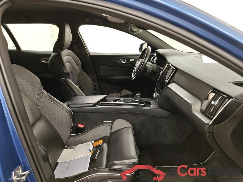 Volvo V60 B3 Automaat R-Design 5d #3