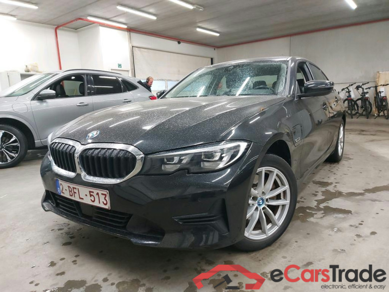 BMW - BMW 3 BERLINE 320e 204PK Business Edition With Vernasca Heated Sport Seats & Active Cruise Control & Driving Assistant Pack   * HYBRID * #1
