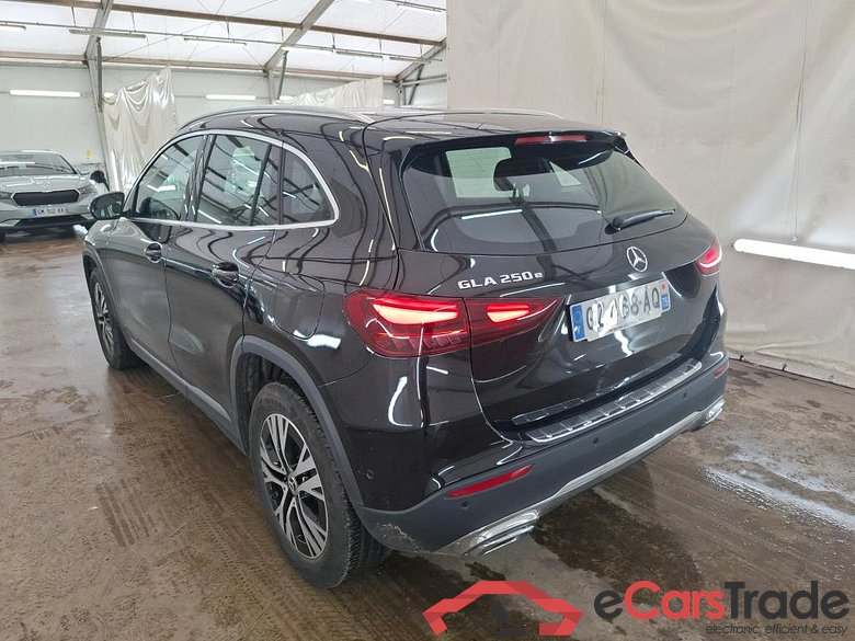 MERCEDES-BENZ GLA / 2023 / 5P / SUV GLA 250 e Business Line DCT #2