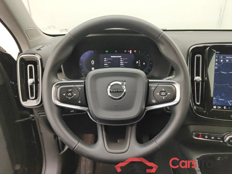 VOLVO XC40 - 2022 2.0 B4 197hp AWD MHEV Plus Bright Design DCT 5d #2