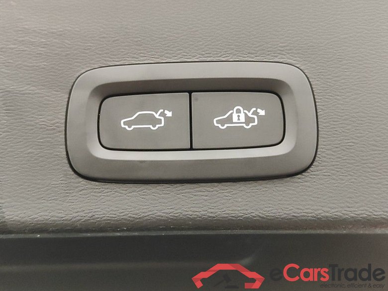 VOLVO XC40 - 2022 2.0 B4 197hp AWD MHEV Plus Bright Design DCT 5d #5