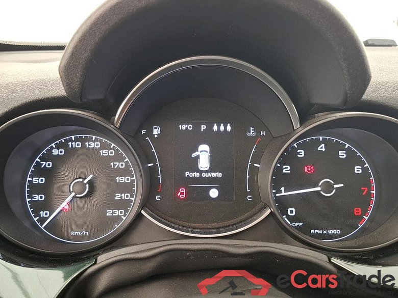 FIAT 500X / 2018 / 5P / SUV 1.3 FFly T T4 150ch DCT Cross #6