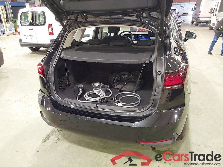 BMW 2 SERIES ACTIVE TOURER 1.5 225E PHEV DCT XDRIVE ACTIVE TOURER #3