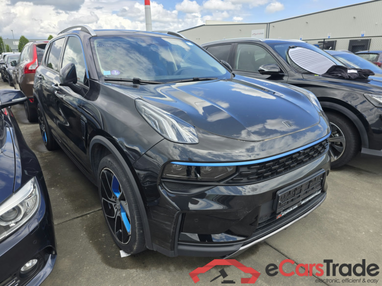 Lynk Co 01 1.5i Plug-In Hybrid Aut. Pano LED Virtual ACC Navi Infinity KeylessGo Camera 360 Klima PDC ... #3