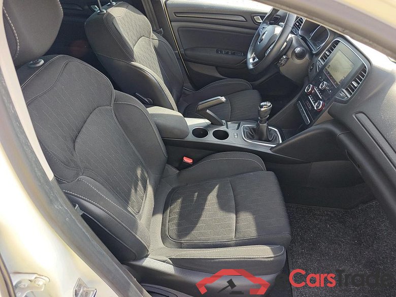 RENAULT Mégane / 2015 / 5P / berlina con portón Limited Blue dCi 85 kW (115CV) #6