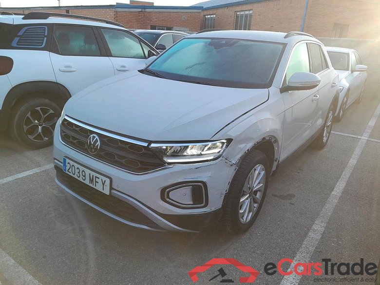 VOLKSWAGEN T-Roc / 2021 / 5P / todoterreno Life 1.5 TSI 110kW (150CV) DSG