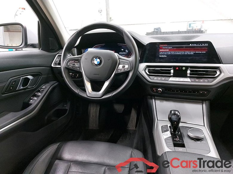 BMW 318d Aut. LED-Xenon LC-Pro Navi Leather KeylessGo Camera Klima PDC ... #3