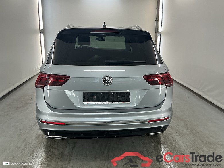 VOLKSWAGEN TIGUAN ALLSPACE DIESEL 2.0 TDi SCR Platinum DSG #5