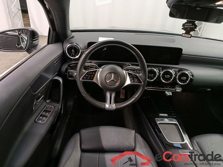 MERCEDES CLASSE A DIESEL (W177) A 180 d 116hp Business Line 5d