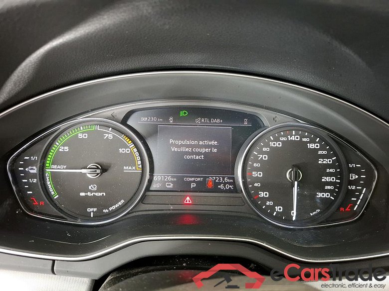 AUDI Q5 / 2020 / 5P / SUV 50 TFSI e 299 QTT S TRONIC 7 DESIGN #6