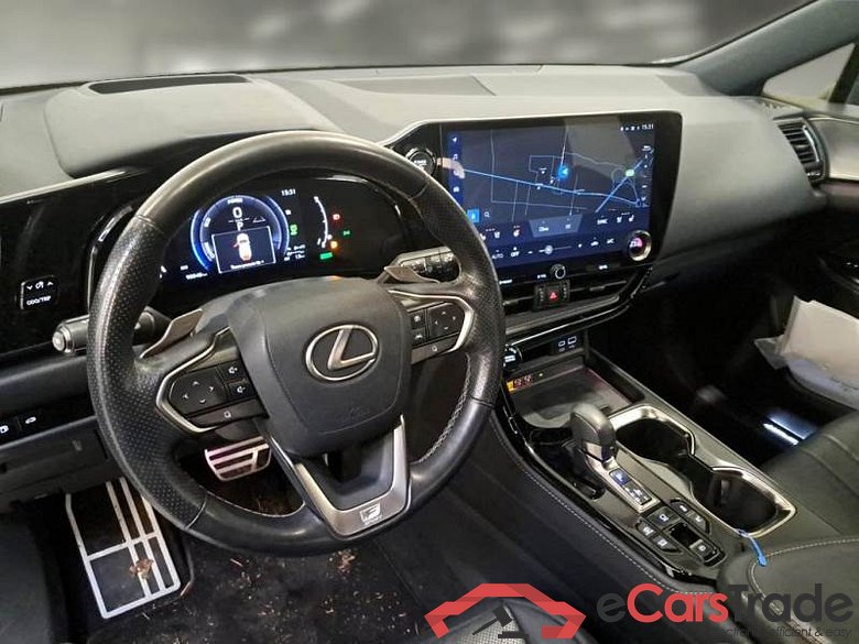 LEXUS NX / 2021 / 5P / SUV PLUG-IN F SPORT 4WD MY22 #3