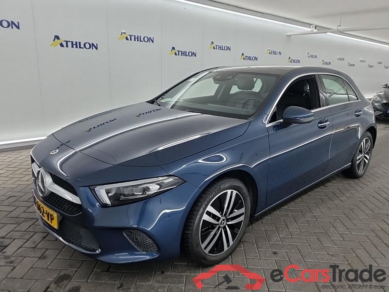 MERCEDES-BENZ A-klasse A 250 e 8G-DCT Bus Sol Luxury Limited 5D 160kW #1