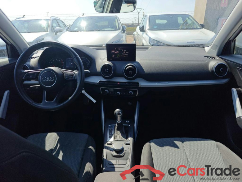 AUDI Q2 / 2016 / 5P / todoterreno Design 35 TFSI 110kW (150CV) S tronic #3