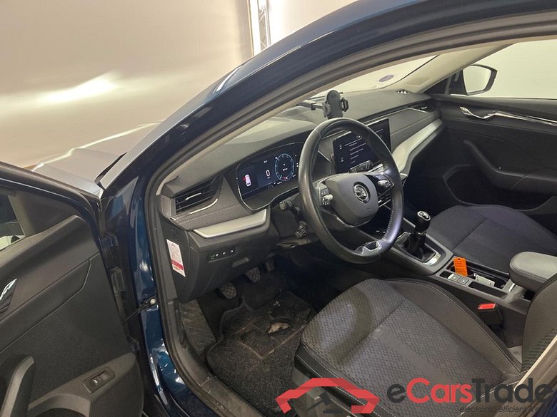 SKODA OCTAVIA COMBI 1.0 TSI Business Edition Plus #5