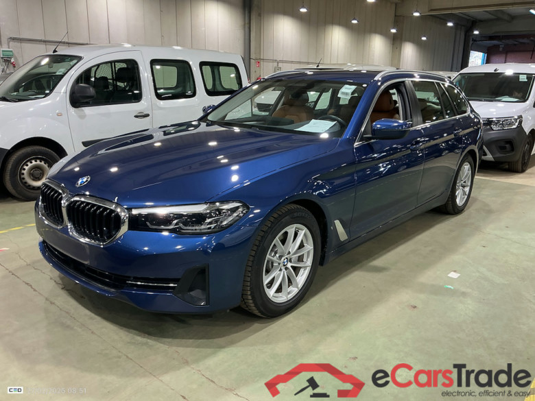 BMW 5 SERIES TOURING 2.0 520D 120KW TOURING AUTO #1