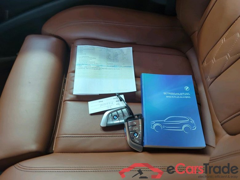 Baureihe X5 xDrive 45 e M Sport 3.0 290KW AT8 E6d #3