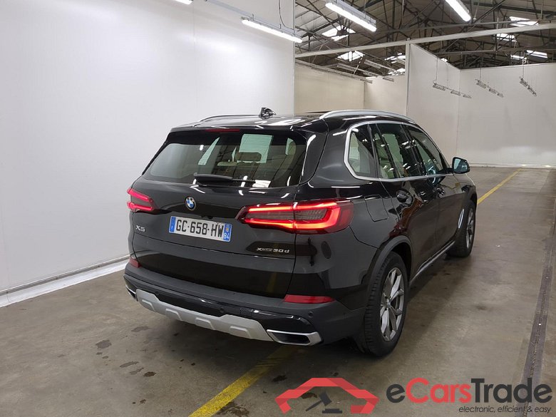 Série X5 xDrive 30 d xLine 3.0 285CV BVA8 E6d #3